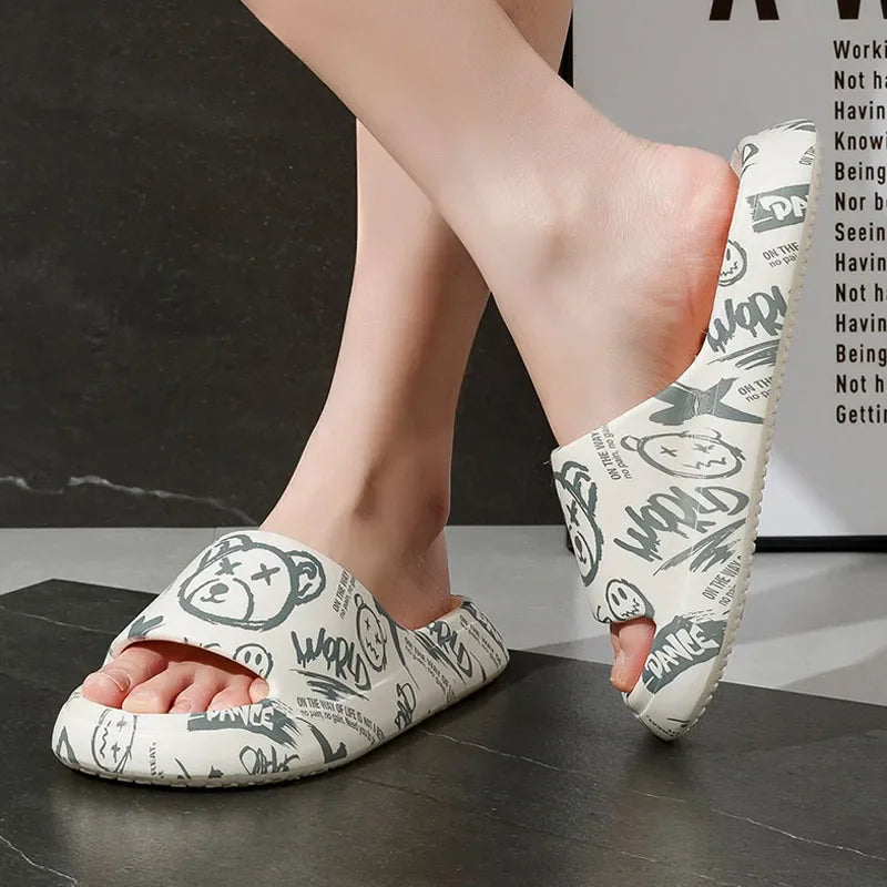 Chinelo Nuvem Street Bear